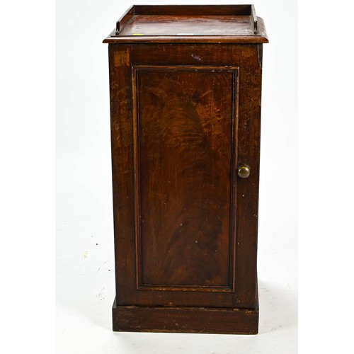 123 - Stained pine pot cupboard with one shelf and galleried surround. W36 D39 H78 cm