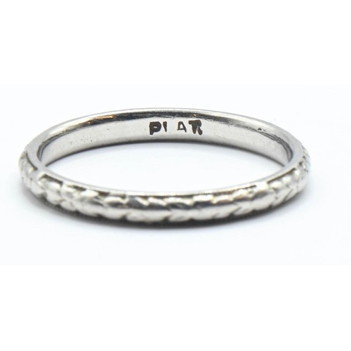 115 - Platinum band ring, stamped PLAT, size M1/2, 2.85 grams