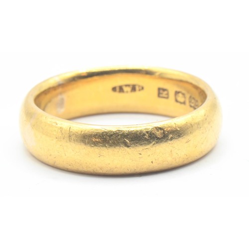 119 - 22ct gold band ring, size Q 1/2, 10 grams