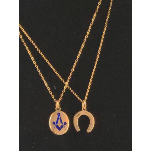 170 - 9ct gold horseshoe pendant on a 9ct gold chain. Length 400mm, gross weight 2.41g. Together with a ma... 