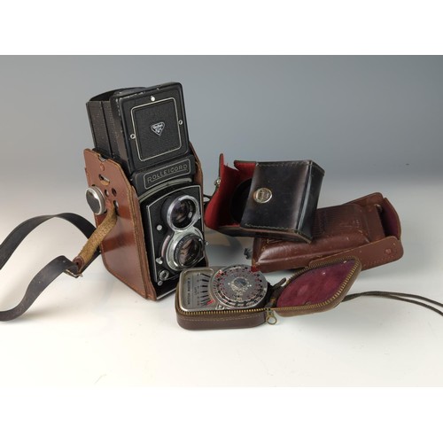 414 - Rolleicord F & H TLR made in Germany ( Rollei-Werke) with 75mm f3.2 original case, strap, light ... 