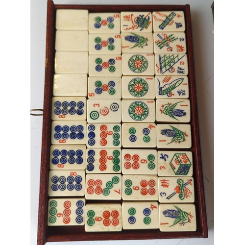 434 - Mah Jong Set in 5 drawer case with brass furniture, with bone tiles backed onto bamboo Complete W23 ... 