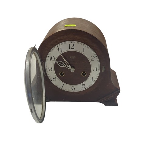 84 - 2 Wooden Mantle clocks including 