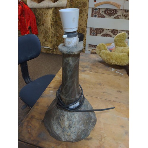 90 - Serpentine based table lamp, ht 37cms,