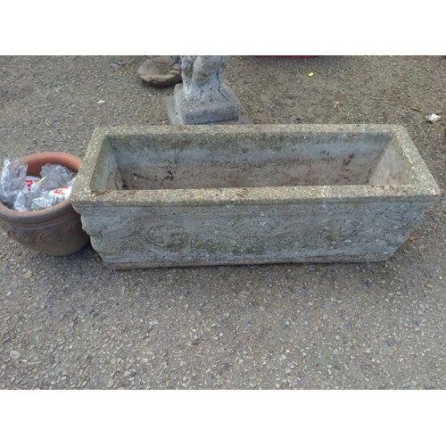 552 - Concrete rectangle planter L71cm + terracotta pot 