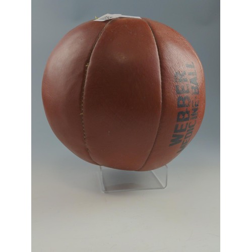 78 - Webber medicine-ball. 30cm