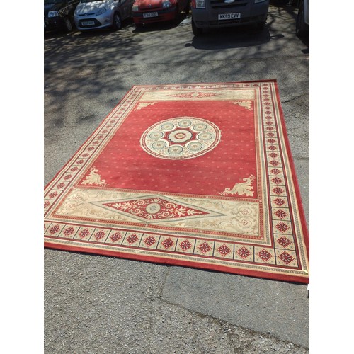 928 - Osta Diamond Wool rug. 250cm x 350cm. Cleaning recommended.