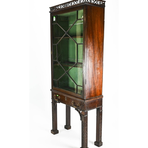 493 - English mahogany book/display case, width 63cm, depth 30cm, height 161cm approx.