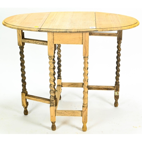 510 - Drop leaf table with barley twist supports unextend, 58cm, 37cm by 71cm