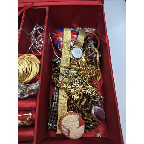 257 - Red box including 0.28 gram scrap 9ct gold, small quantity of silver jewellery including scrap, cost... 