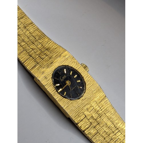 257 - Red box including 0.28 gram scrap 9ct gold, small quantity of silver jewellery including scrap, cost... 