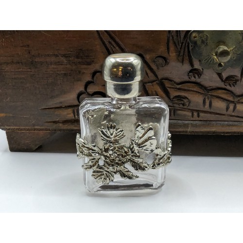 259 - Chinese carved wood jewellery box and contents