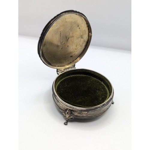 266 - George V silver jewellery box, Synyer & Beddoes, Birmingham 1919, of circular footed form, lid d... 