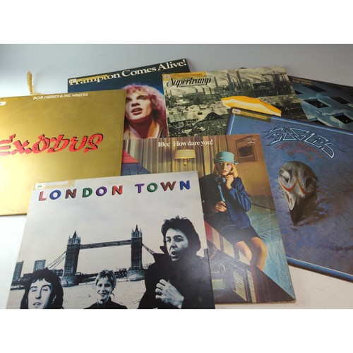 61 - Approx. 22 vinyl albums inc. Pink Floyd, Blondie, Quadrophenia & The Who.