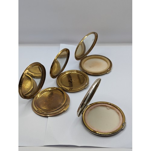 275 - Collection of four Stratton compacts and five Stratton pill boxes, together with two unmarked compac... 