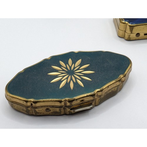 275 - Collection of four Stratton compacts and five Stratton pill boxes, together with two unmarked compac... 