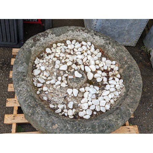 1A - Large circular granite trough dia. 115cm x ht.34cmForklift is available on-site for loading, but thi... 