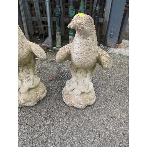 22 - Pair of concrete eagle statues, ht.54cm