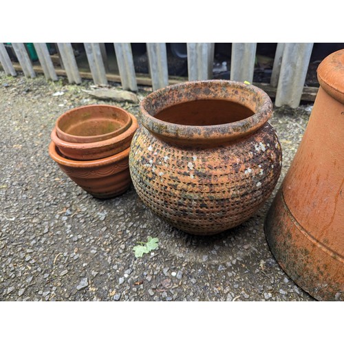 48 - Seven various terracotta planters, largest dia.27 x ht. 31cm