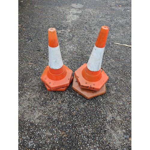 52 - 'Road Closed' sign together with four plastic cones