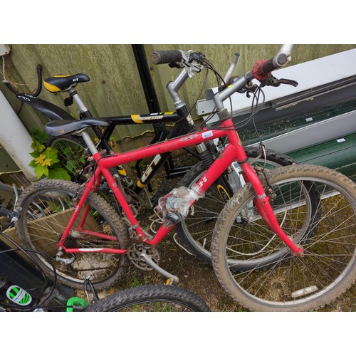 132 - Raleigh 24 speed mountain bike