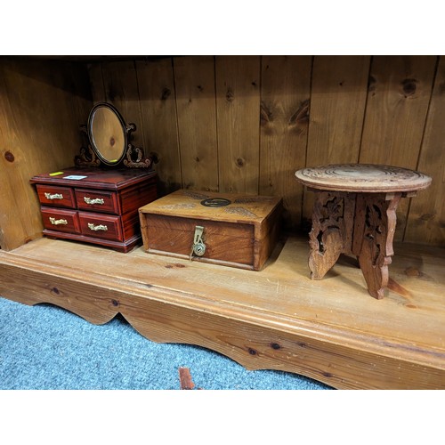 723 - Jewellery chest (musical), wooden box and small stool