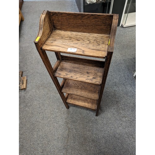 711 - Small oak bookcase 33cm by 15cm by 94cm