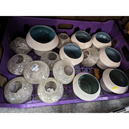 752 - assorted ceramic and glass planters, bottle vases, mugs etc in two trays