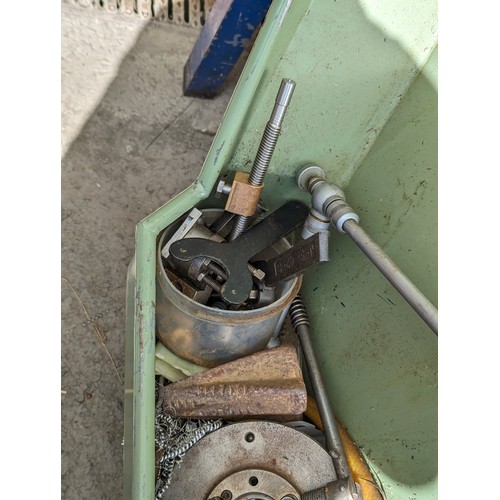 207 - Colchester chipmaster industrial metal working lathe with accessories Colchester Chipmaster. Has rep... 