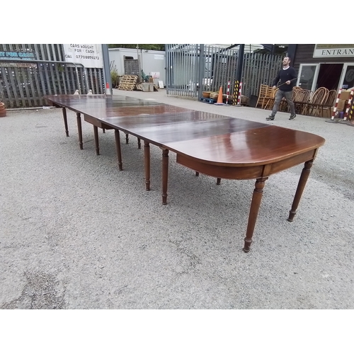 96 - 412 x 142cm large Georgian mahogany extending table with 4 x leaf sections measuring 57cm each