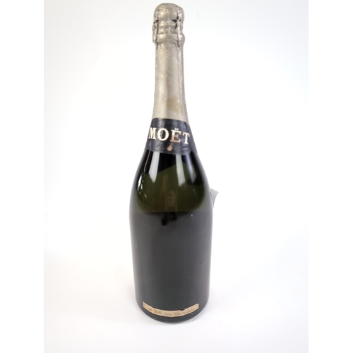 184 - Moet & Chandon magnum, circa 1996, 150cl