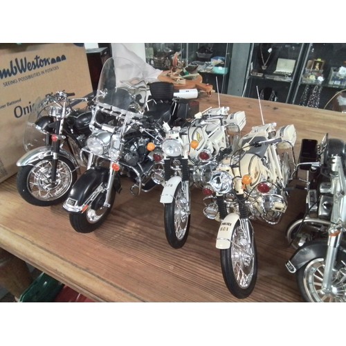 574 - Large collection of large model motorcycles inc Honda, yamaha, education etc.. AF