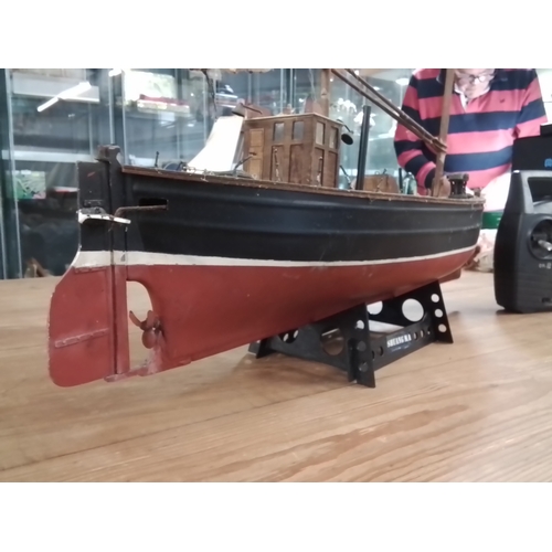 586 - Remote controlled Amaranth BK81 Model Fife fishing boat 23cm x 17cm x H40cm comes with acoms control... 