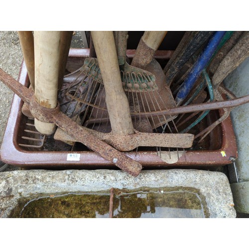 106 - Brown glazed belfast sink W45 x D74 x H13cm