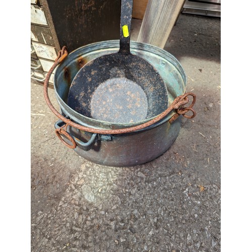 143 - Copper cauldron D34cm, with long handled pan 