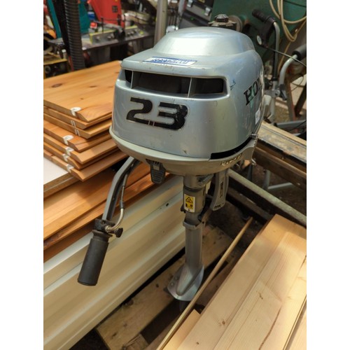 123 - Honda 2.3 outboard motor