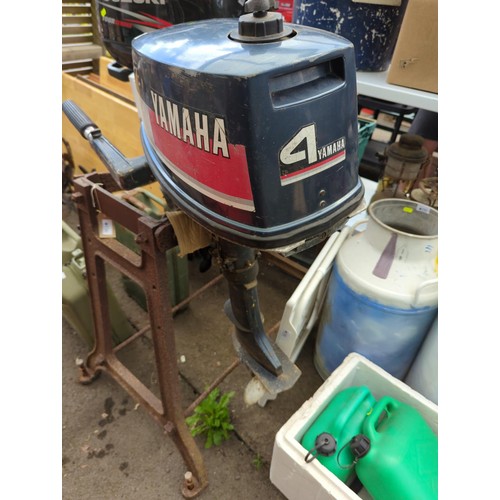 126 - Yamaha 4 outboard motor