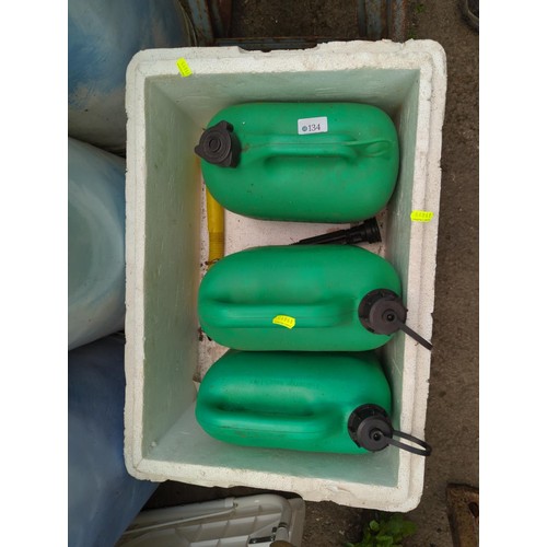 134 - 3 green plastic 5l petrol cans