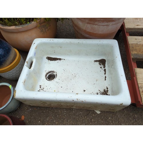 181 - Belfast sink w62cm d47cm h21cm