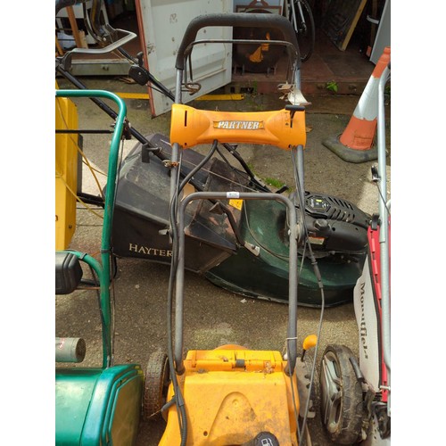 241 - Partner 471spe petrol lawnmower. Tested in working order.