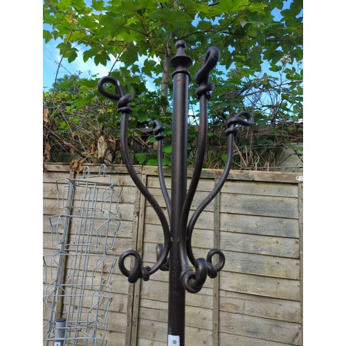 52 - Wrought iron coat and stick stand, 191cm