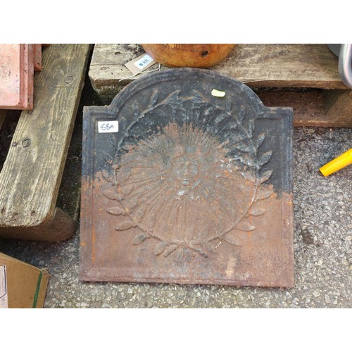 88A - Cast iron fire back plate with sunburst design 39 x 40cm