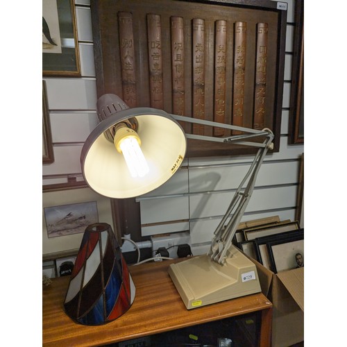 729 - Waso Type 222 anglepoise style lamp