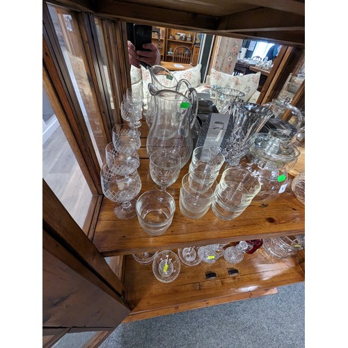 756 - Shelf of glassware inc jugs, glasses, cheese dish, Dartington etc 