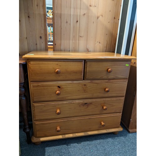 835 - Pine 2 over 3 Chest of Drawers,   82x40 x ht 75cms