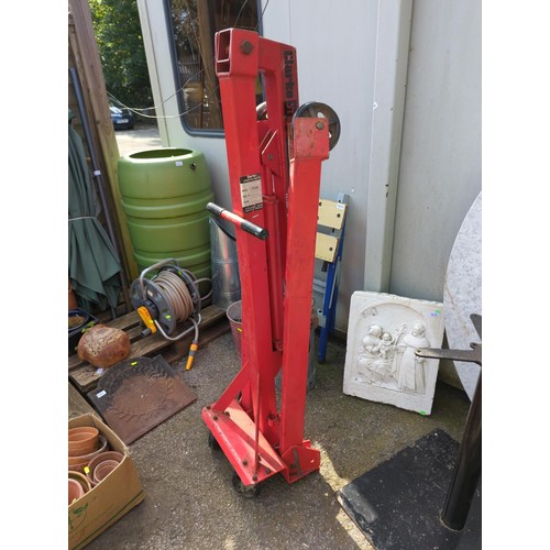 83B - Clarke Strongarm 1000kg hoist