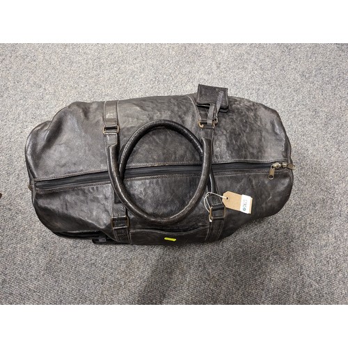 765 - Leather cargo holdall L60cm