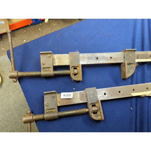 301 - 2 x 90cm sash clamps 