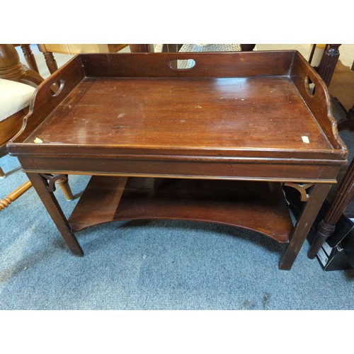 872 - Low tray table , 70.5 x 45 x ht 51cms