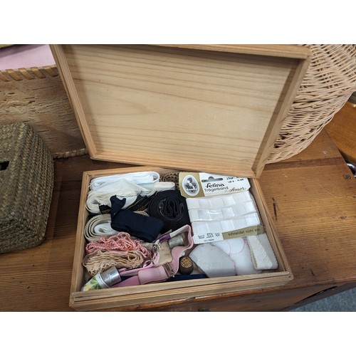 774 - Collection of wicker basket with haberdashery contents inc threads, buttons, darning mushrooms, tape... 